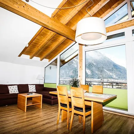 Cafe Maier Bed & Breakfast 2*