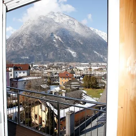 Cafe Maier Bed & Breakfast