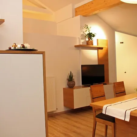 Bed & Breakfast Cafe Maier