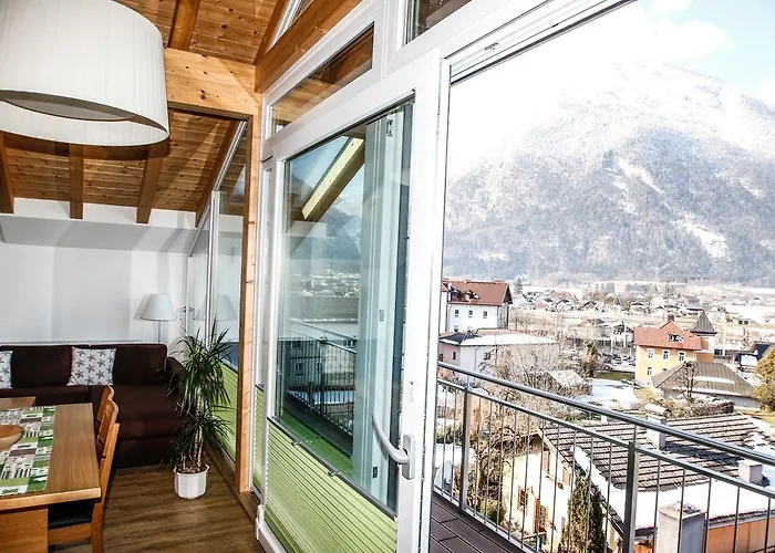 ベッド・アンド・ブレックファスト Cafe Maier ゴリング・アン・デア・ザルツァッハ