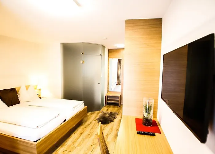 ベッド・アンド・ブレックファスト Cafe Maier ゴリング・アン・デア・ザルツァッハ