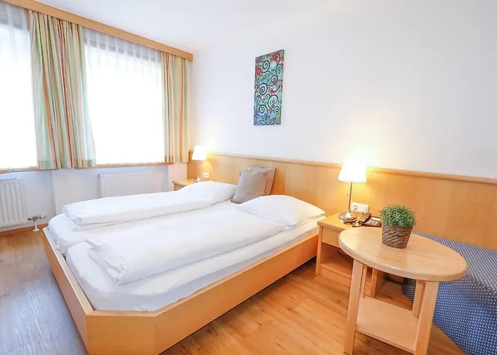 ベッド・アンド・ブレックファスト Cafe Maier ゴリング・アン・デア・ザルツァッハ